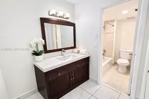 16168 Laurel Dr, Weston, FL 33326 - Photo 9