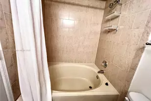 15689 SW 106th Ln, Miami, FL 33196 - Photo 17