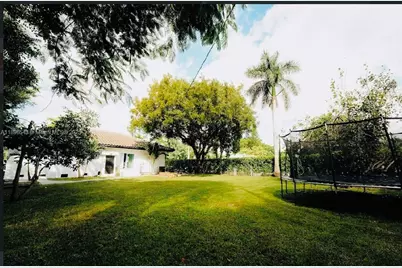 867 NW 4th Ave, Homestead, FL 33030 - Photo 15