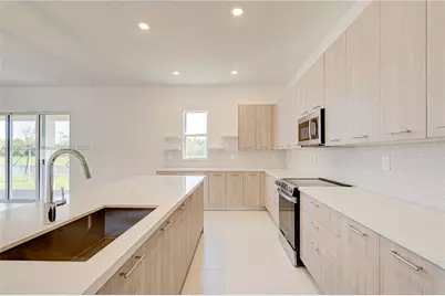 4390 SW 122nd Ter, Davie, FL 33330 - Photo 33