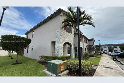 11381 SW 248th Ln, Homestead, FL 33032 - Photo 3