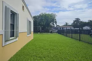 15770 NW 17th Pl, Miami Gardens, FL 33054 - Photo 3