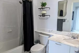 234 NE 3rd St, Miami, FL 33132 - Photo 7