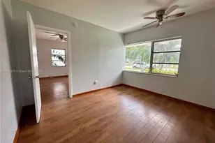 1987 NE 171 St, North Miami Beach, FL 33162 - Photo 9