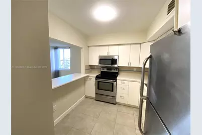 250 180th Dr #504, Sunny Isles Beach, FL 33160 - Photo 7