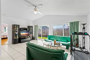 6090 NW 179th Terrace, Hialeah, FL 33015 - Photo 13