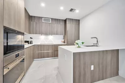 17550 Collins Ave #1003, Sunny Isles Beach, FL 33160 - Photo 9