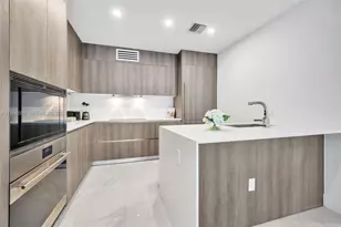 17550 Collins Ave, Sunny Isles Beach, FL 33160 - Photo 9