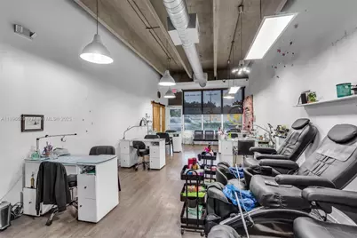 5737 SW 8th St, Miami, FL 33144 - Photo 9