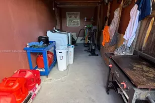 6922 SW 18th Ct, North Lauderdale, FL 33068 - Photo 7