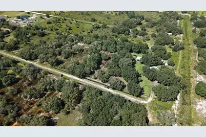 20125 NW 300th St, Okeechobee, FL 34972 - Photo 9