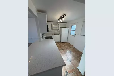 7850 Byron Ave #403, Miami Beach, FL 33141 - Photo 9