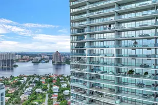 18975 Collins Ave, Sunny Isles Beach, FL 33160 - Photo 3