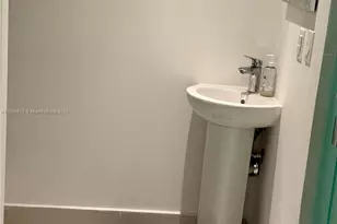 501 NE 31st St, Miami, FL 33137 - Photo 13