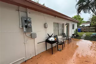 2534 McKinley St, Hollywood, FL 33020 - Photo 3