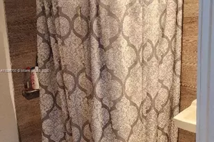 165 W 60th St, Hialeah, FL 33012 - Photo 5