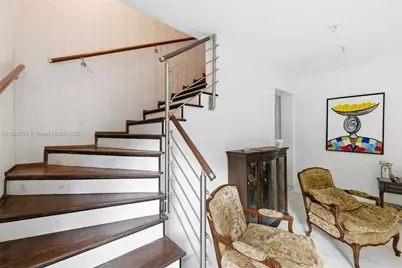 401 SW 28th Rd, Miami, FL 33129 - Photo 17