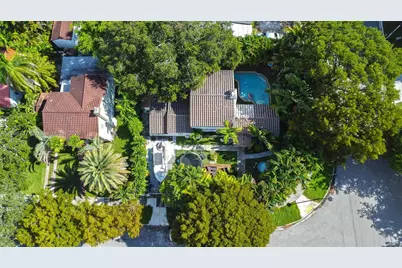 401 SW 28th Rd, Miami, FL 33129 - Photo 21