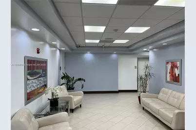 18191 NW 68th Ave, Miami, FL 33015 - Photo 9