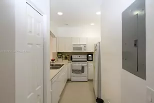 5755 NW 115th Ct, Doral, FL 33178 - Photo 11