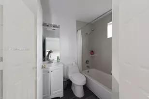 5755 NW 115th Ct, Doral, FL 33178 - Photo 19