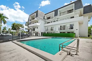 8000 SW 81st Dr, Miami, FL 33143 - Photo 15