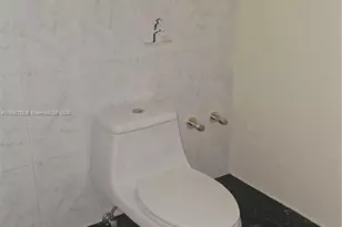 290 174th St, Sunny Isles Beach, FL 33160 - Photo 27