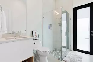 3502 N Ashwood Cir N, Hollywood, FL 33312 - Photo 15