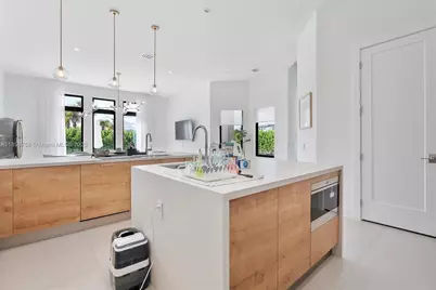 3502 N Ashwood Cir N, Hollywood, FL 33312 - Photo 23