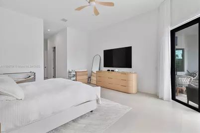 3502 N Ashwood Cir N, Hollywood, FL 33312 - Photo 37