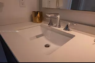 488 NE 18th St, Miami, FL 33132 - Photo 13