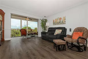 4800 Hillcrest Ln, Hollywood, FL 33021 - Photo 13