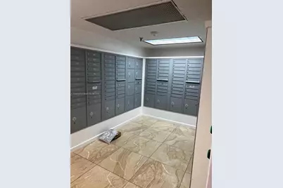 17890 W Dixie Hwy 421 Hwy #421, North Miami Beach, FL 33160 - Photo 13