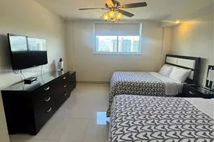 19370 Collins Ave, Sunny Isles Beach, FL 33160 - Photo 11
