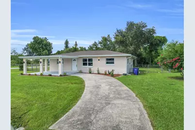 462 Muskegon Ave N, Fort Myers, FL 33905 - Photo 1