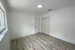 46 NW 44th St, Miami, FL 33127 - Photo 9