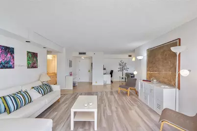 4000 Towerside Ter #402, Miami, FL 33138 - Photo 9