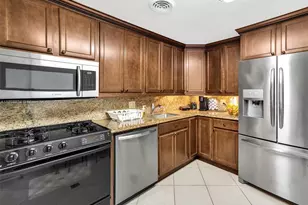 [Address not provided], Hallandale Beach, FL 33009 - Photo 11