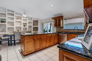 1181 NW 173rd Ave, Pembroke Pines, FL 33029 - Photo 9