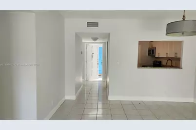 981 Hillcrest Ct #114, Hollywood, FL 33021 - Photo 9