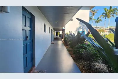 981 Hillcrest Ct #114, Hollywood, FL 33021 - Photo 3