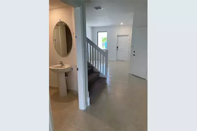 20588 NE 5th Pl #-, Miami, FL 33179 - Photo 5