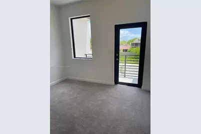 20588 NE 5th Pl #-, Miami, FL 33179 - Photo 19