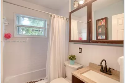 6270 SW 18th Ct, North Lauderdale, FL 33068 - Photo 5