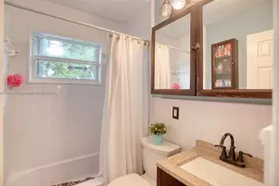 6270 SW 18th Ct, North Lauderdale, FL 33068 - Photo 5