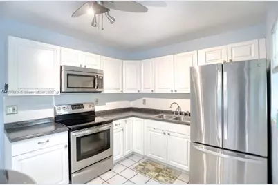 6270 SW 18th Ct, North Lauderdale, FL 33068 - Photo 3