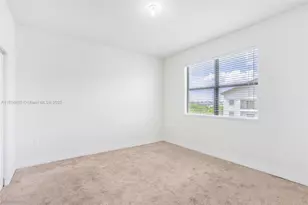 7865 NW 104th Ave, Doral, FL 33178 - Photo 13