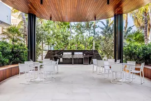 6365 Collins Ave, Miami Beach, FL 33141 - Photo 15