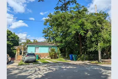 1871 NW 18th Ter, Miami, FL 33125 - Photo 7