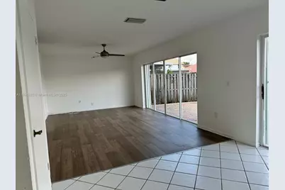 12149 NW 34th St, Sunrise, FL 33323 - Photo 3